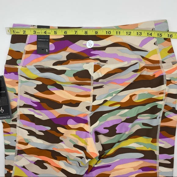 Torrid Women’s Plus Size Multi Camo Active Wicking Bike Short Size 1X - Picture 10 of 12